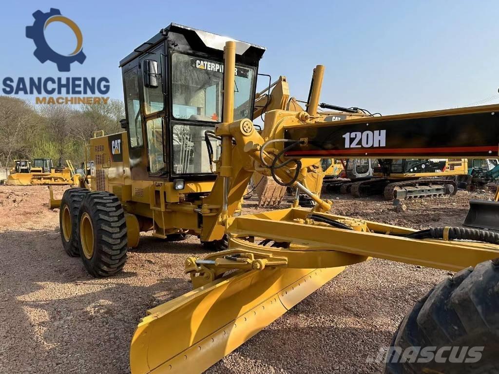 CAT 120H Niveleuse