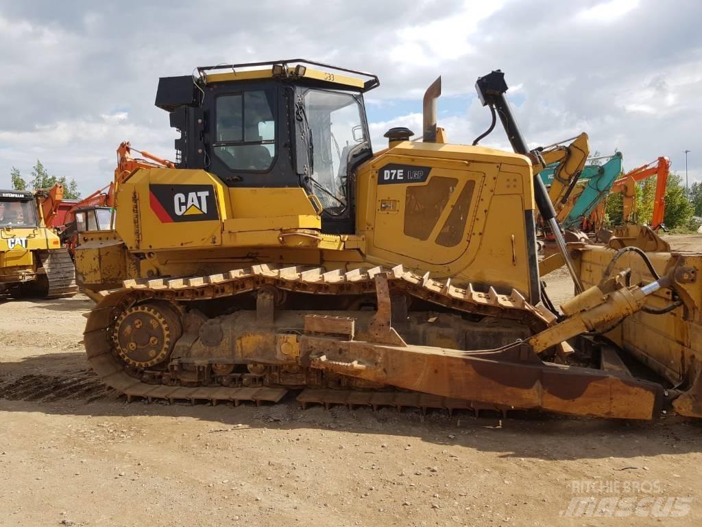CAT D 7 E LGP Bouteurs sur chenilles