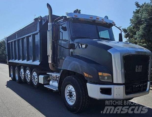 CAT CT 660 Camion benne