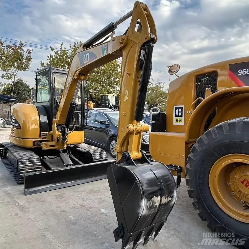 CAT 304 CR Pelle sur chenilles