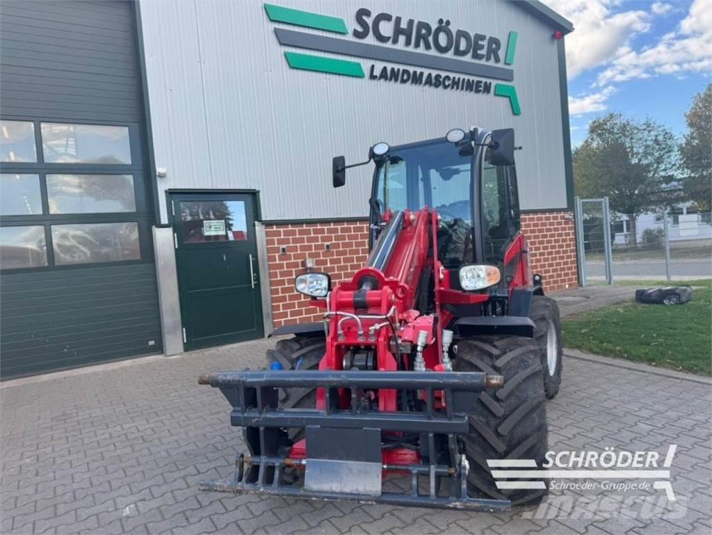Schäffer 3650 T Chargeuse sur pneus