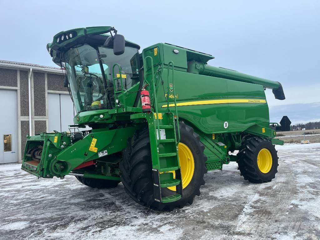 John Deere T660i Moissonneuse batteuse