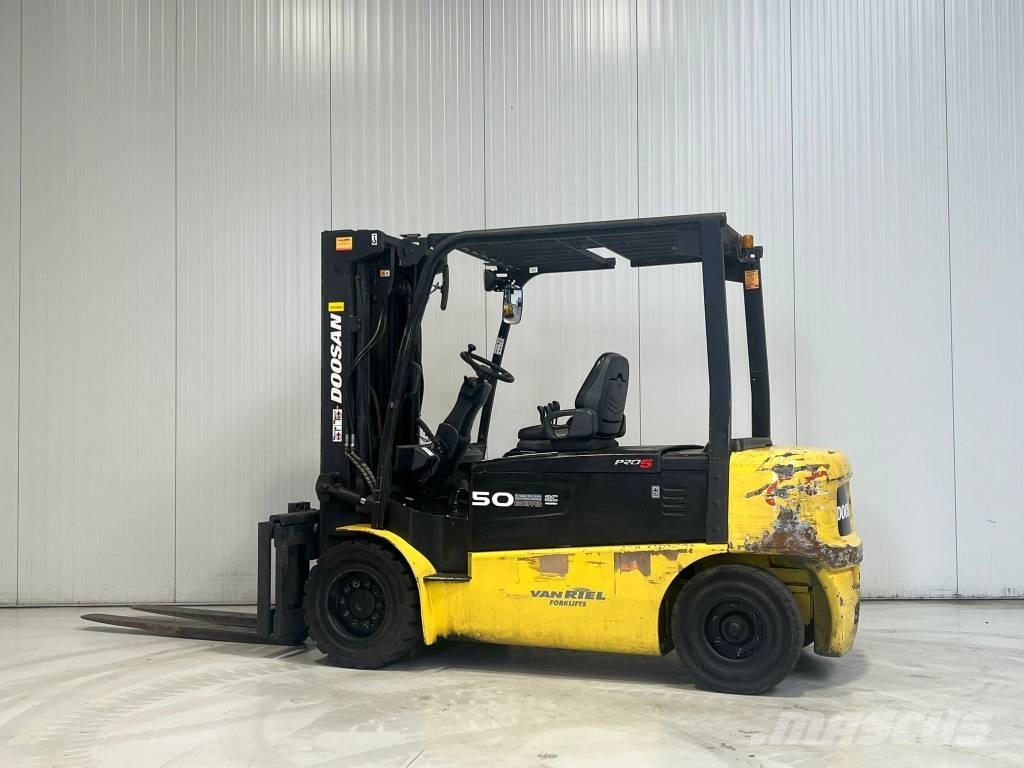 Doosan B50X-5 Chariots élévateurs électriques