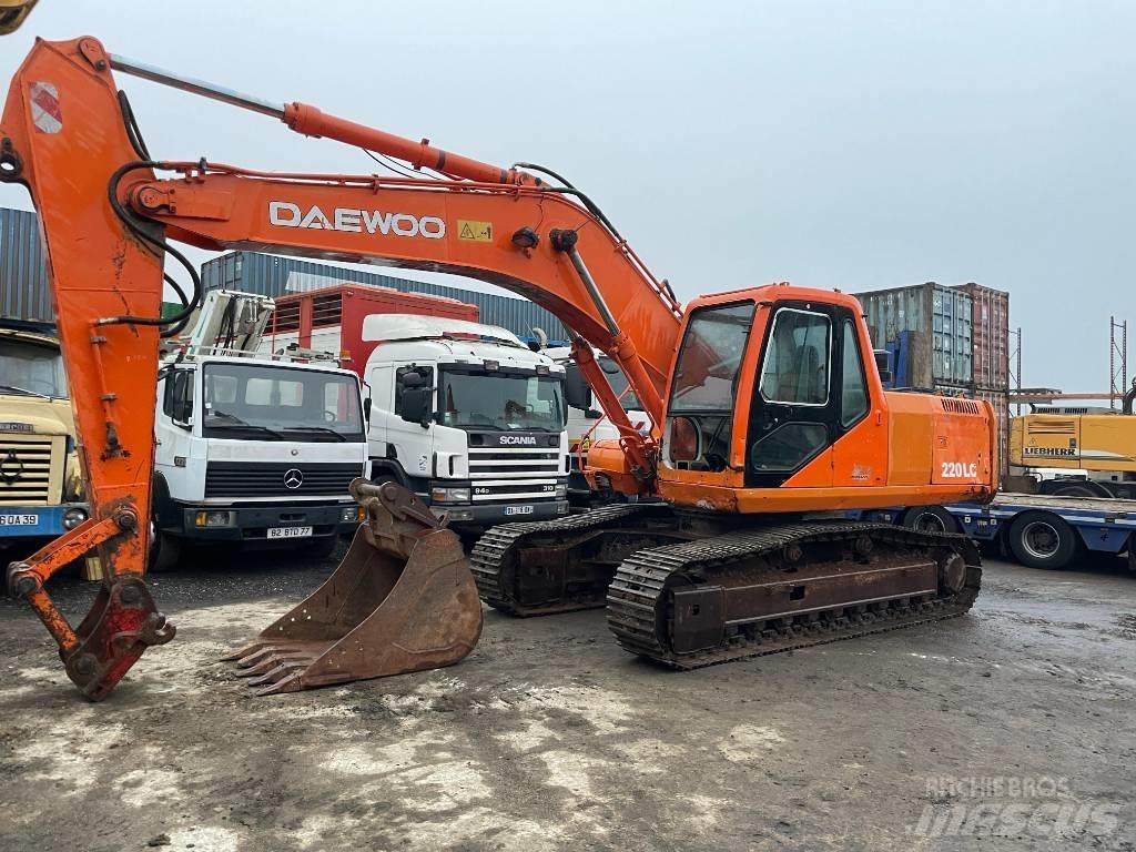 Daewoo Solar 220 LC Pelle sur chenilles