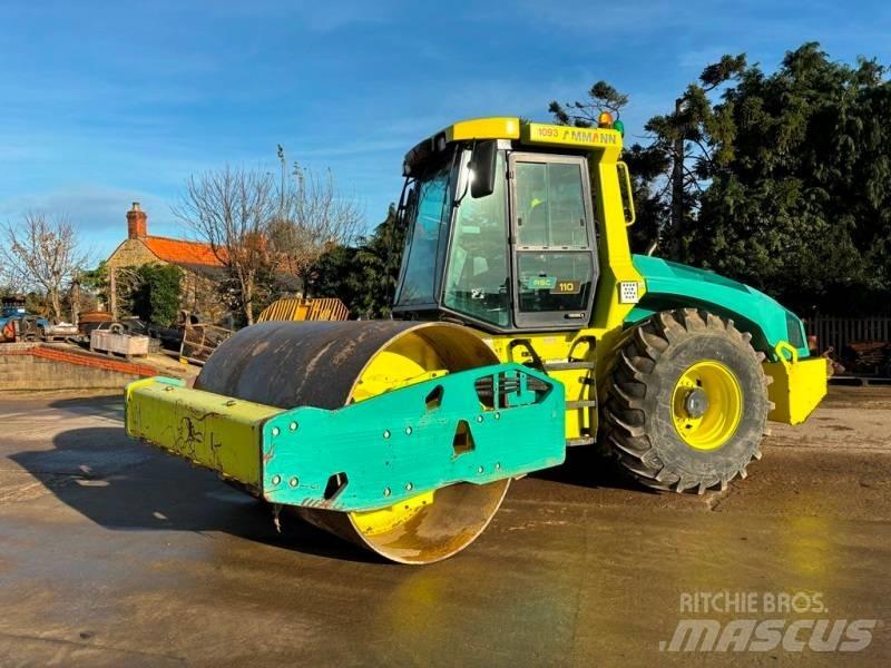 Ammann ASC 110 Rouleaux monocylindre