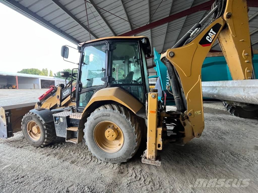 CAT 432 F 2 Tractopelle