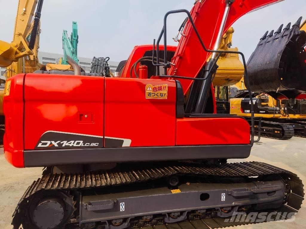 Doosan DX140LC-9C Pelle sur chenilles