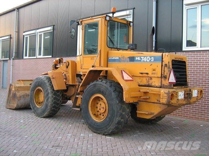 Hyundai HL740-3 Chargeuse sur pneus