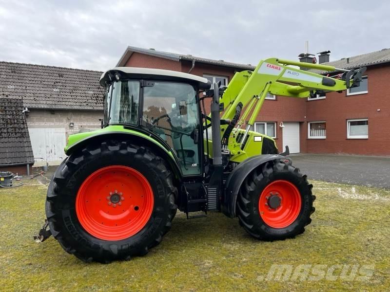 CLAAS ARION 440 Tracteur
