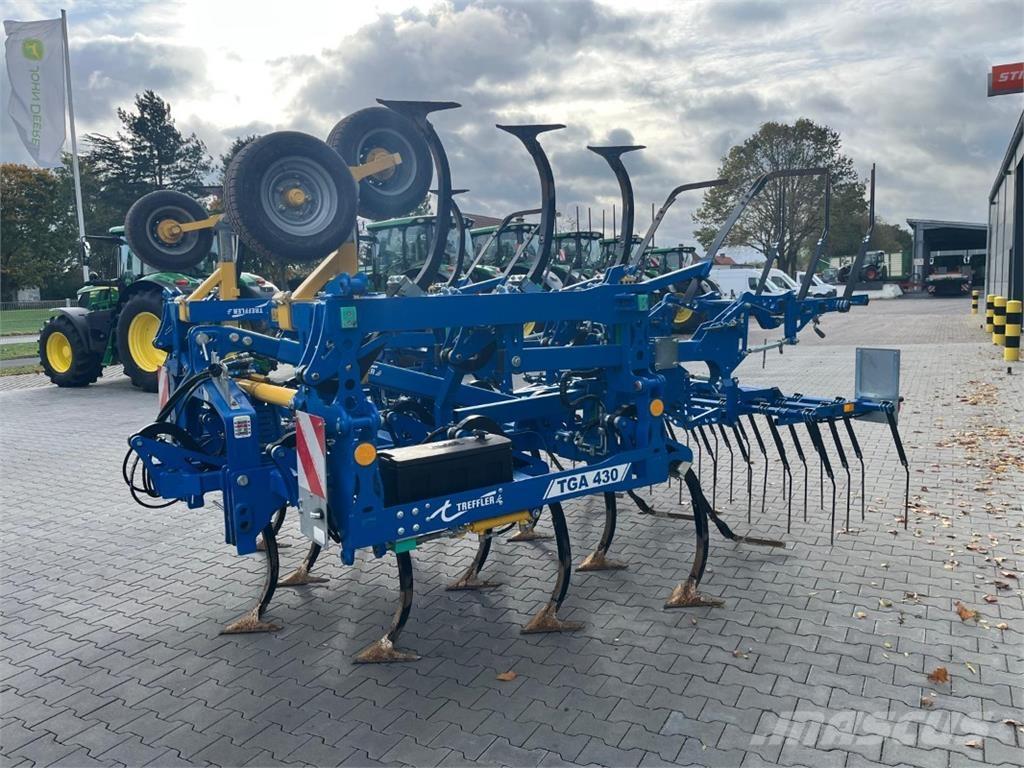  Treffler TGA 430 Déchaumeur, cultivateur