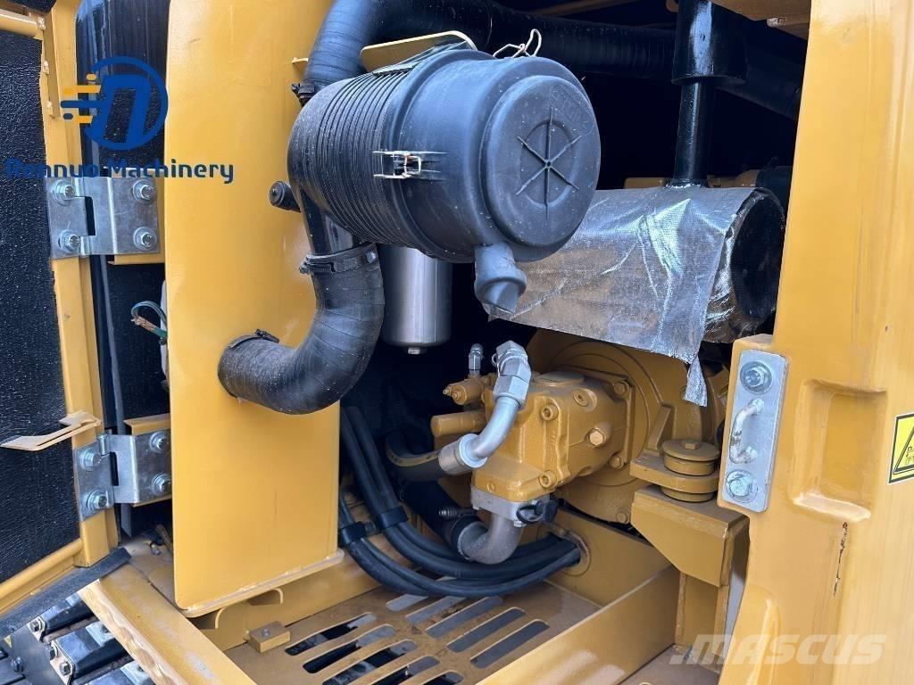 CAT 306E with rubber Mini pelle < 7t