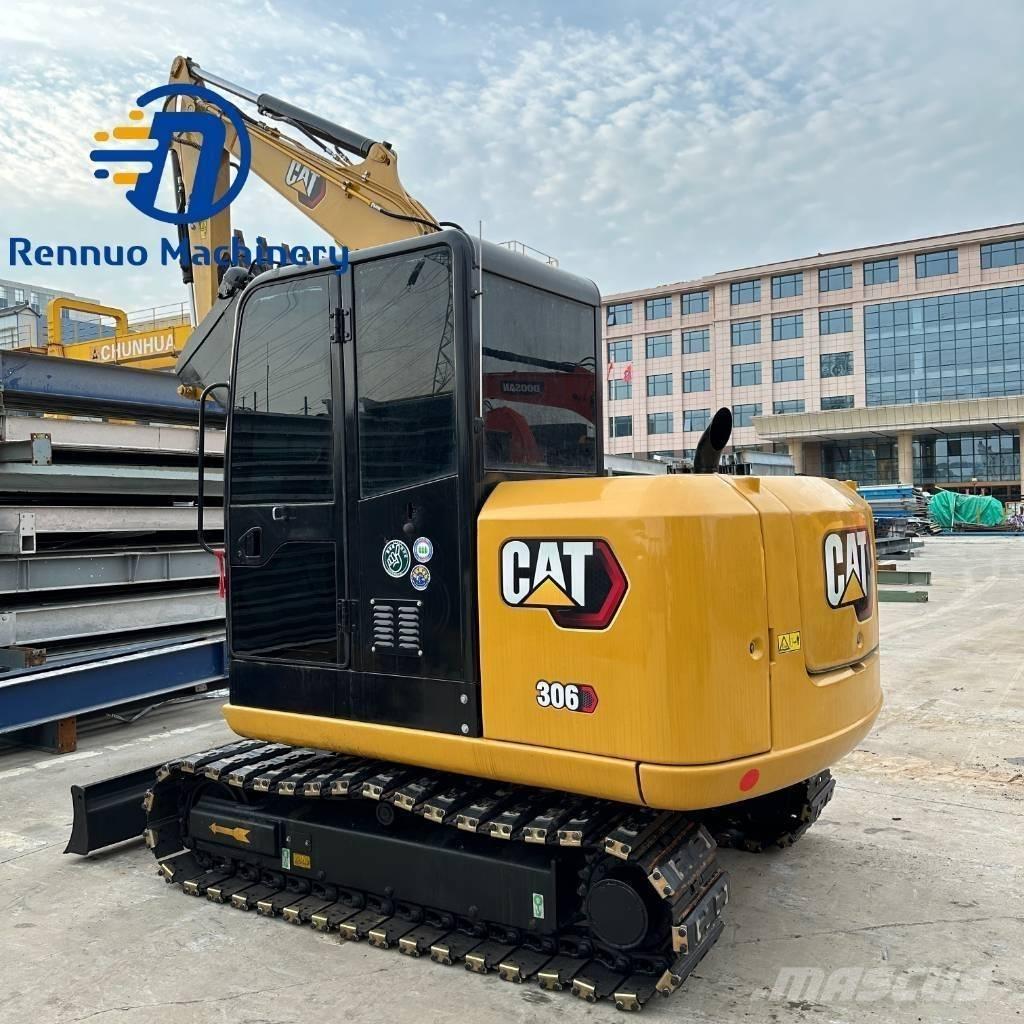 CAT 306E with rubber Mini pelle < 7t