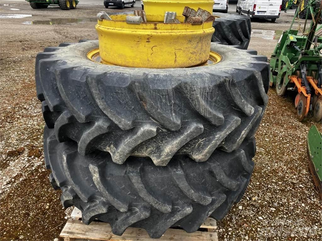 Petlas 480/70R34 Pneus, roues et jantes