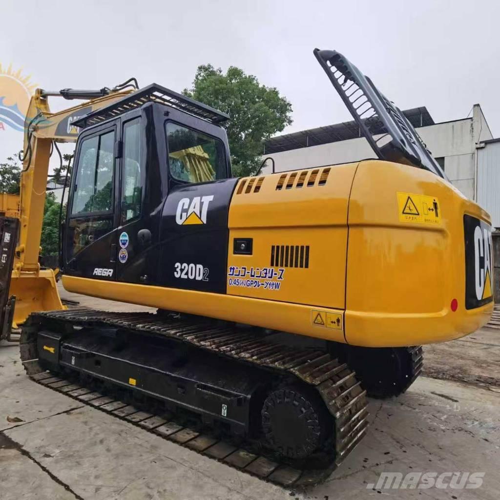 CAT 320d2 Pelle sur chenilles