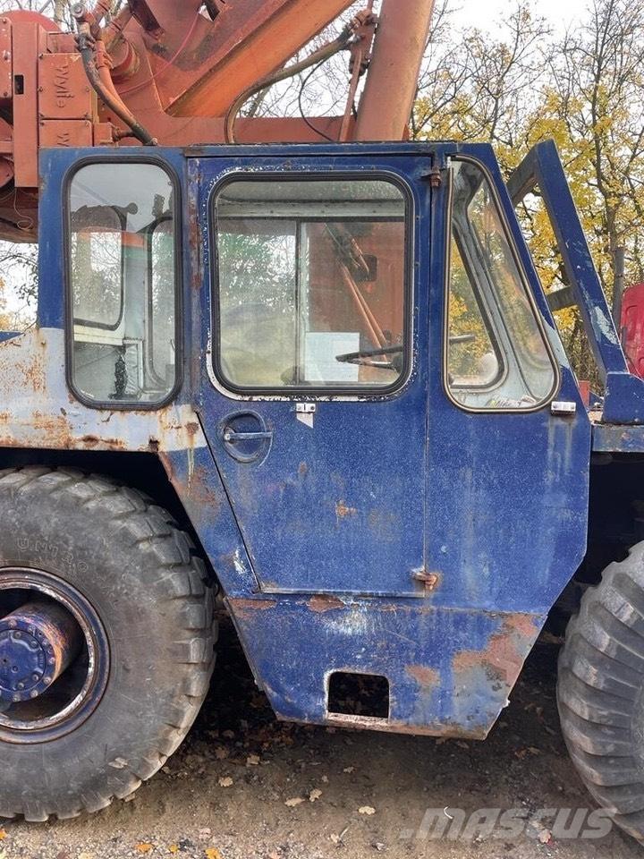 Ransomes Rapier HF17 Autre grue