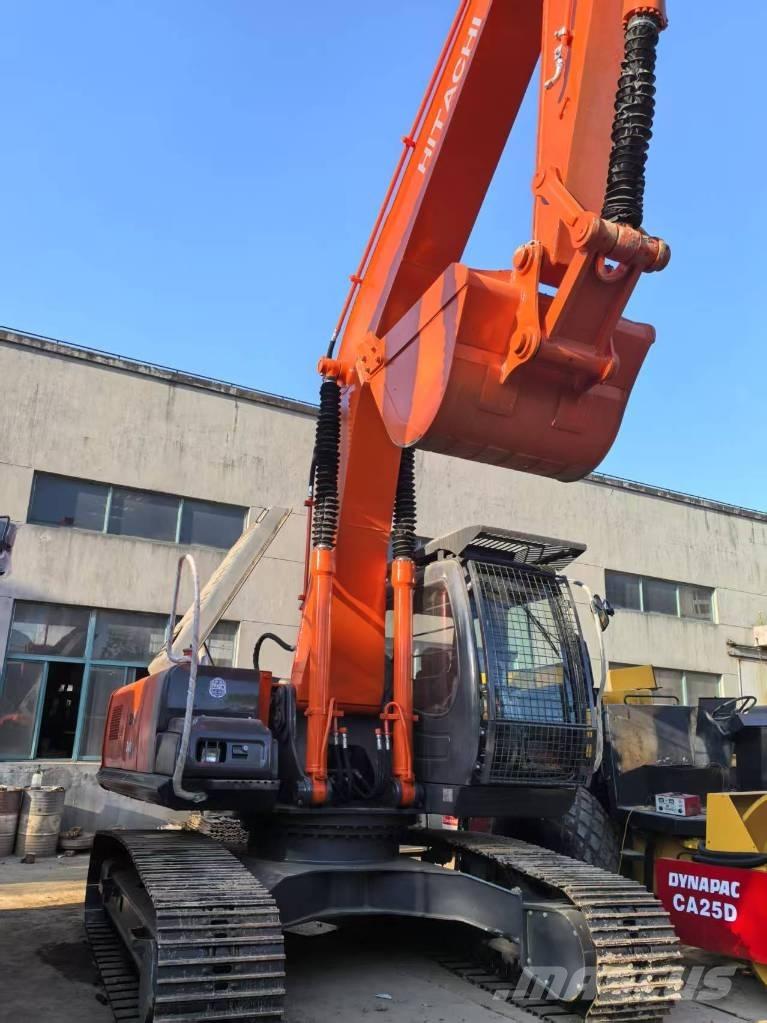 Hitachi ZX 240 HG Pelle sur chenilles