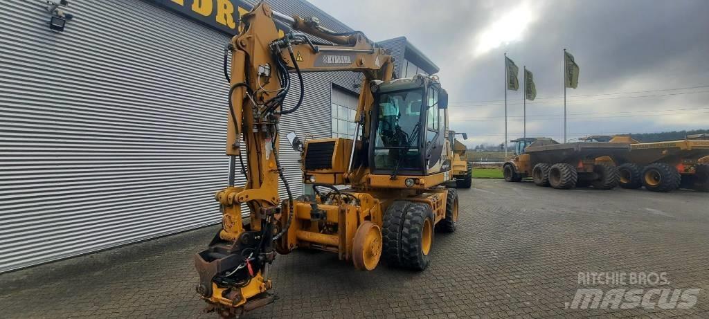 Hydrema M1600C2 Pelle sur pneus