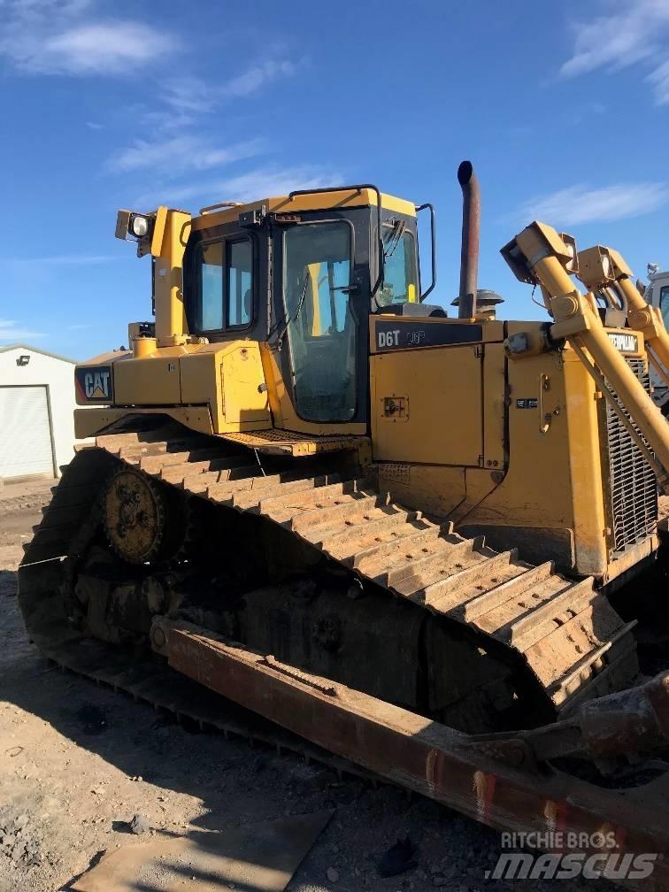CAT D6T LGP Bouteurs sur chenilles