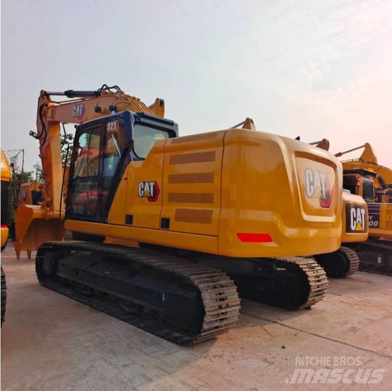 CAT 323 GC Pelle sur chenilles