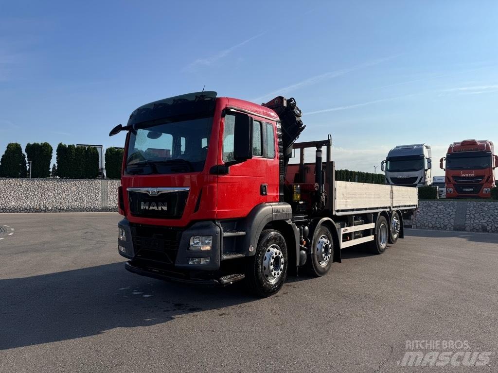 MAN TGS 35.440 Camion plateau ridelle avec grue