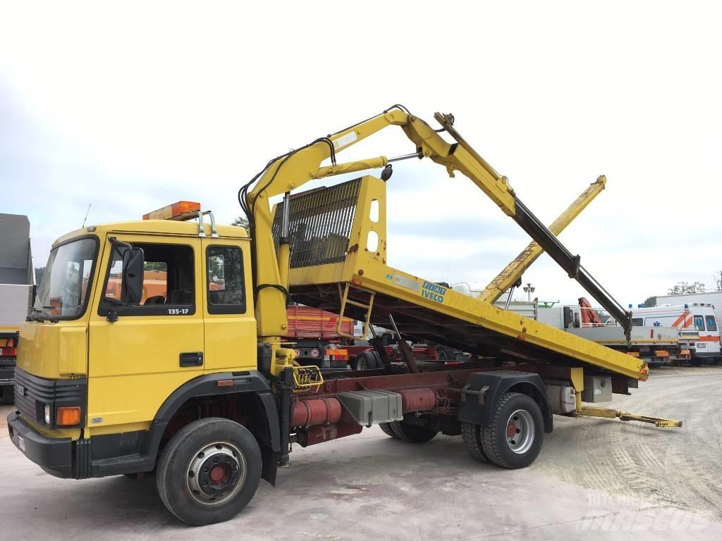 Iveco 135-17 Camion porte engin