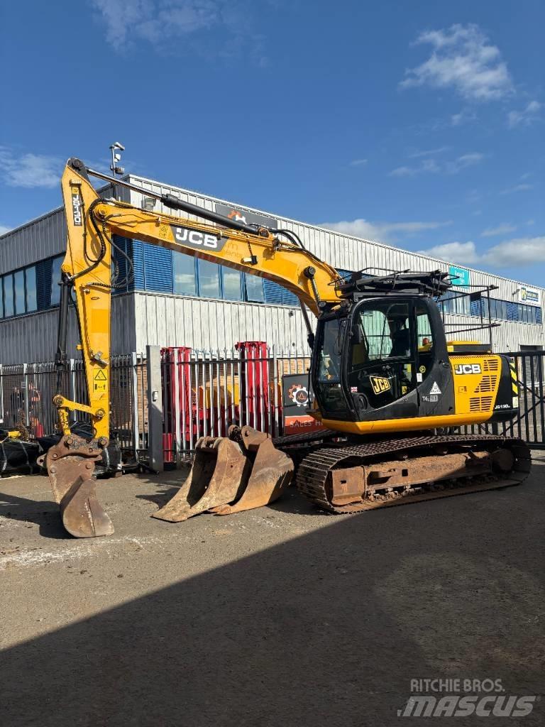 JCB JS 130 LC Pelle sur chenilles