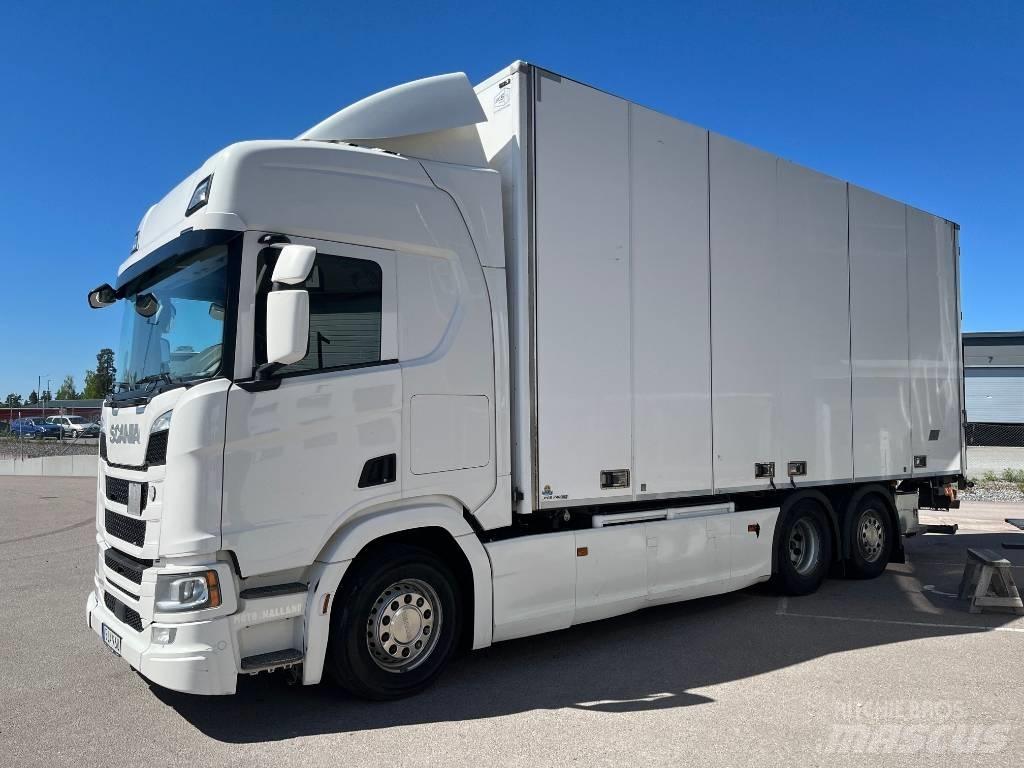 Scania R450B6X2*4NB Camion frigorifique