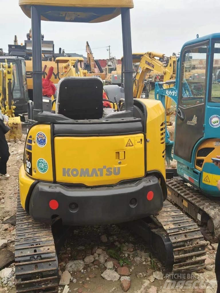 Komatsu PC 30 Mini pelle < 7t