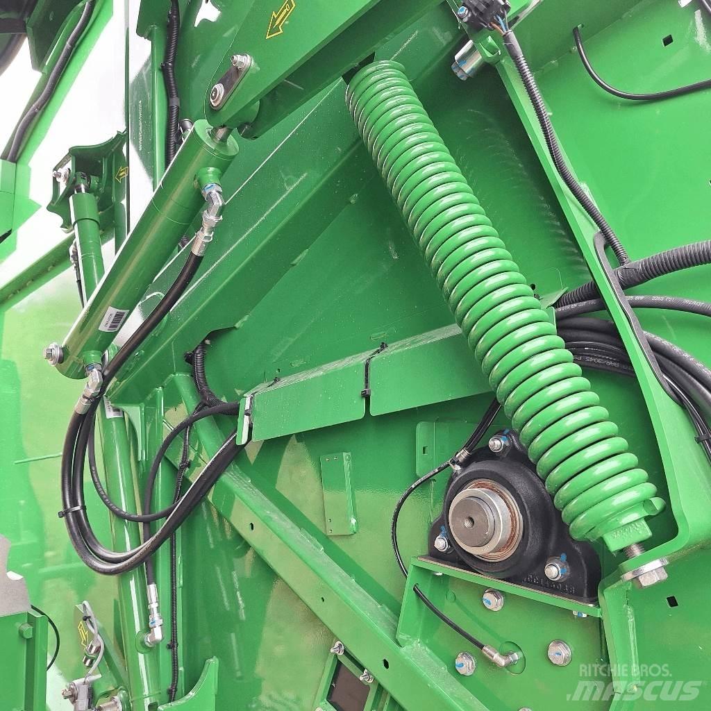 John Deere V461M Presse à balle ronde