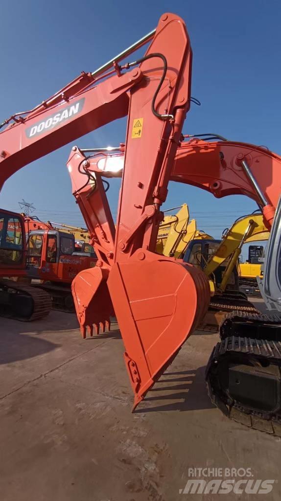 Doosan DX 300 LC Pelle sur chenilles