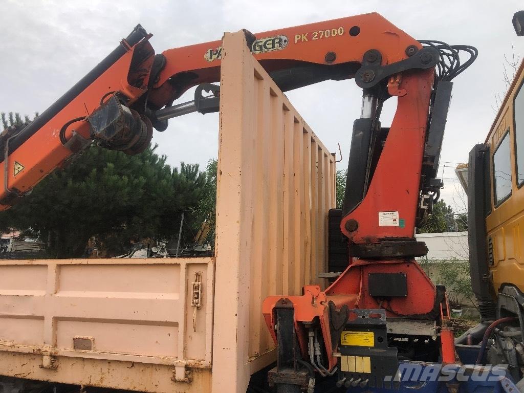 Iveco Euro trailer Camion plateau ridelle avec grue