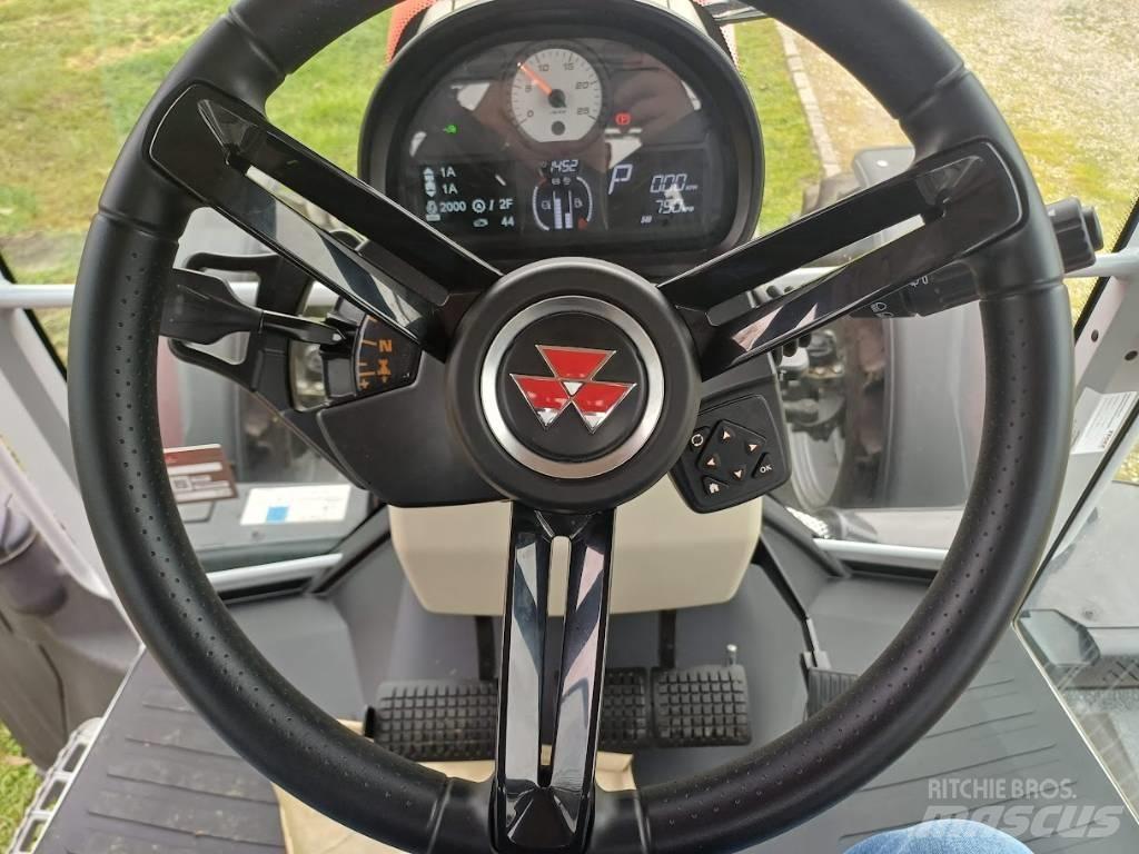 Massey Ferguson 6 S Tracteur