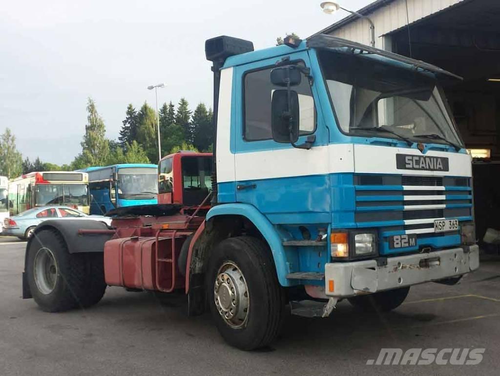 Scania P 82 M Tracteur routier