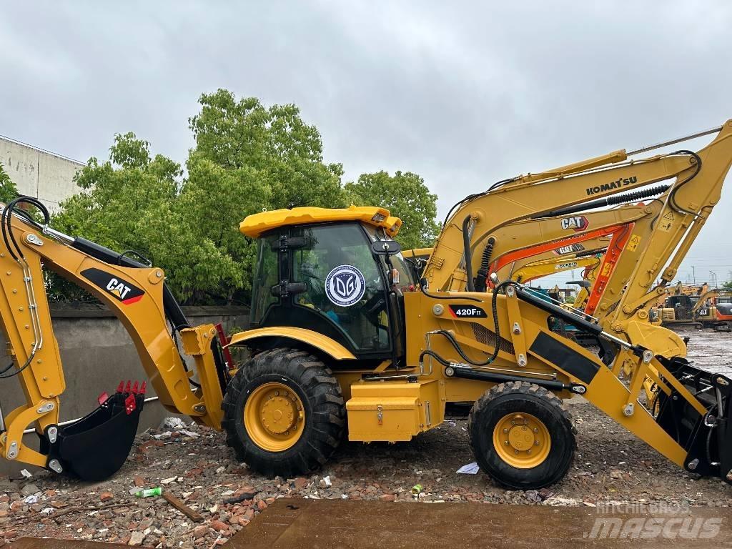 CAT 420 F Tractopelle