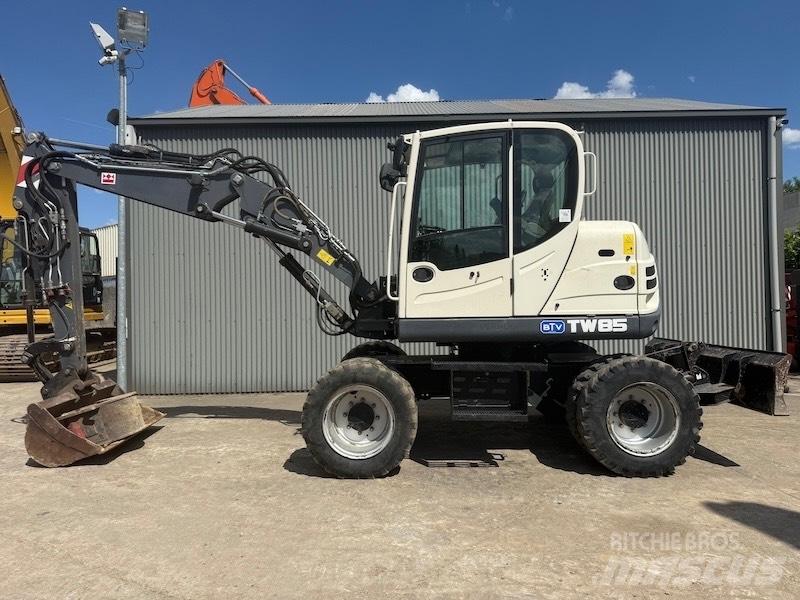 Terex TW 85 Pelle sur pneus