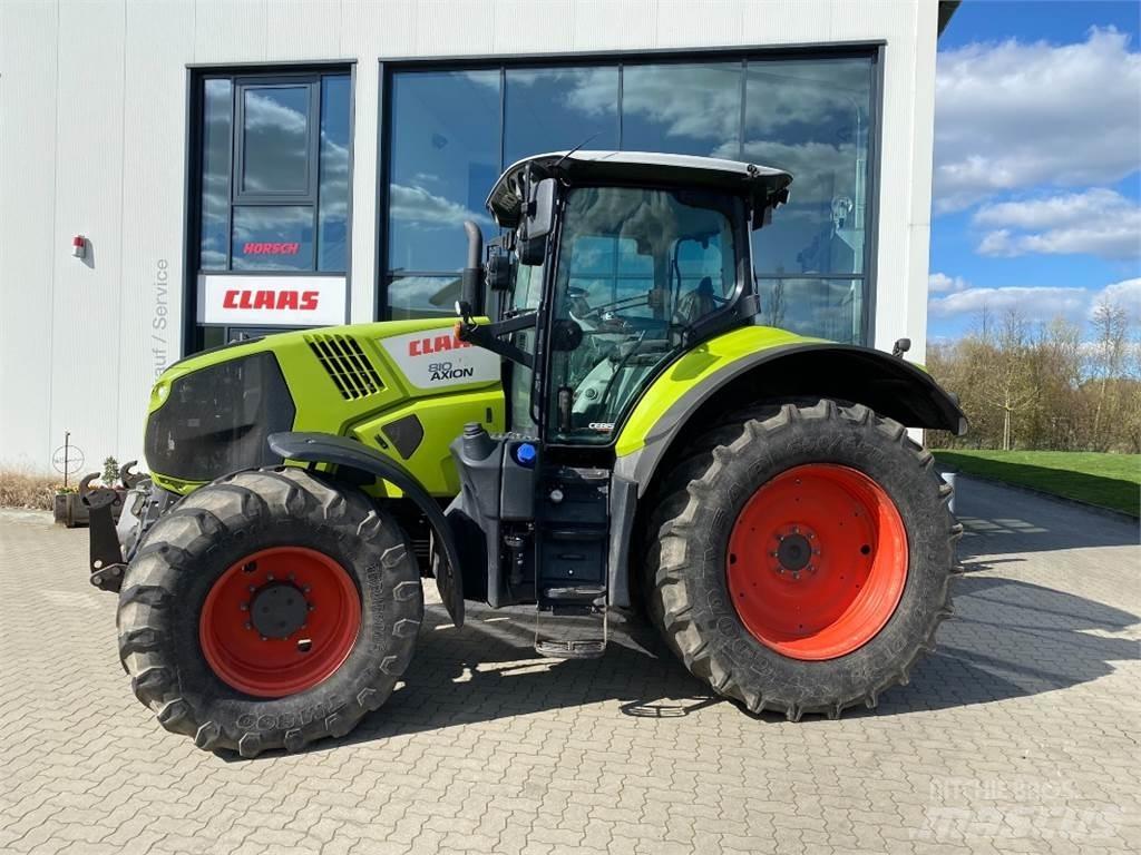 CLAAS AXION 810 Tracteur