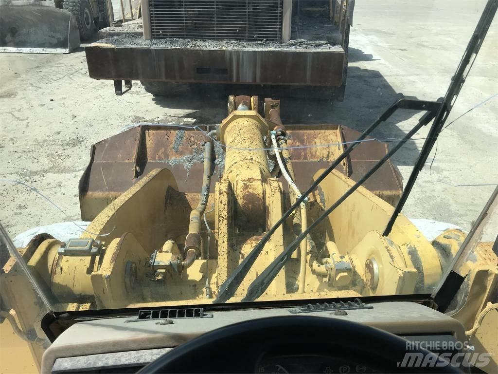 CAT 960 F Chargeuse sur pneus