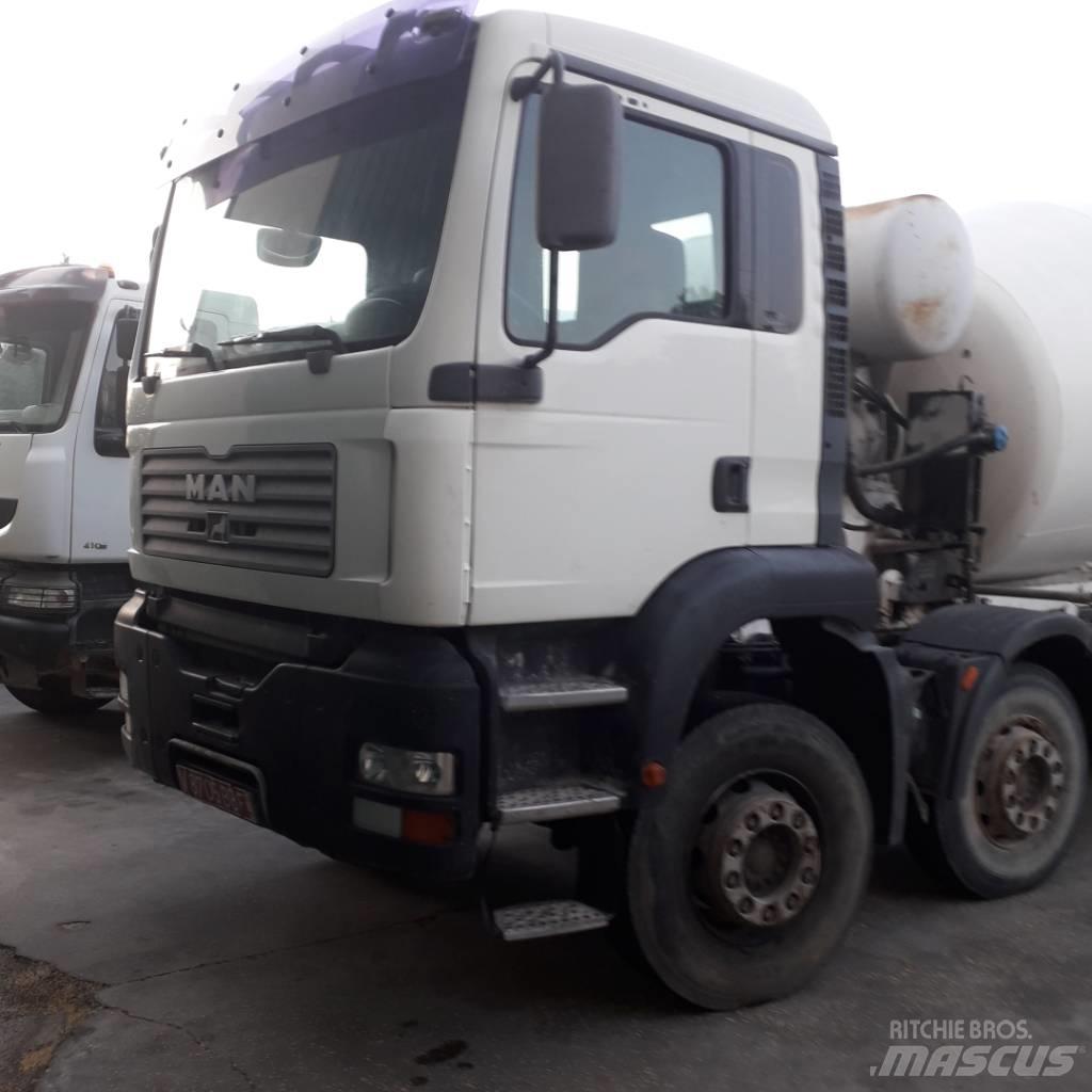 MAN TGA32.360 Camion malaxeur