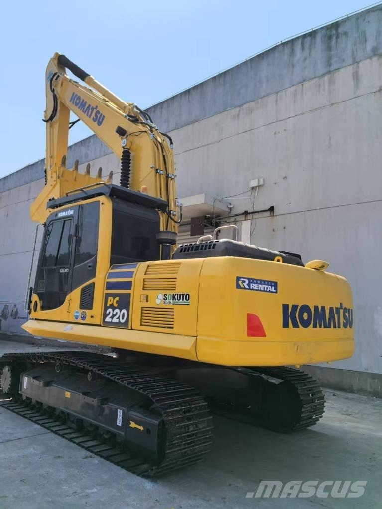 Komatsu PC 220-8 Pelle sur chenilles