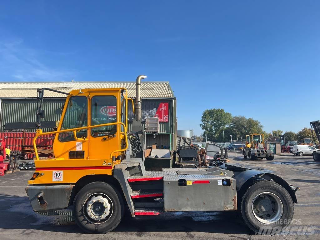 Terberg YT182 Tracteur de manœuvre