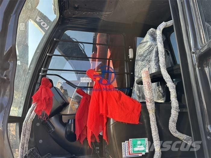 Hitachi ZX 200 Pelle sur chenilles