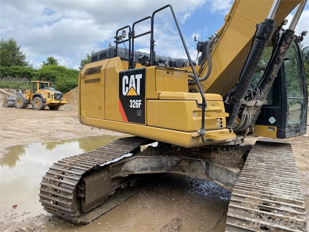 CAT 326 FLN Pelle sur chenilles