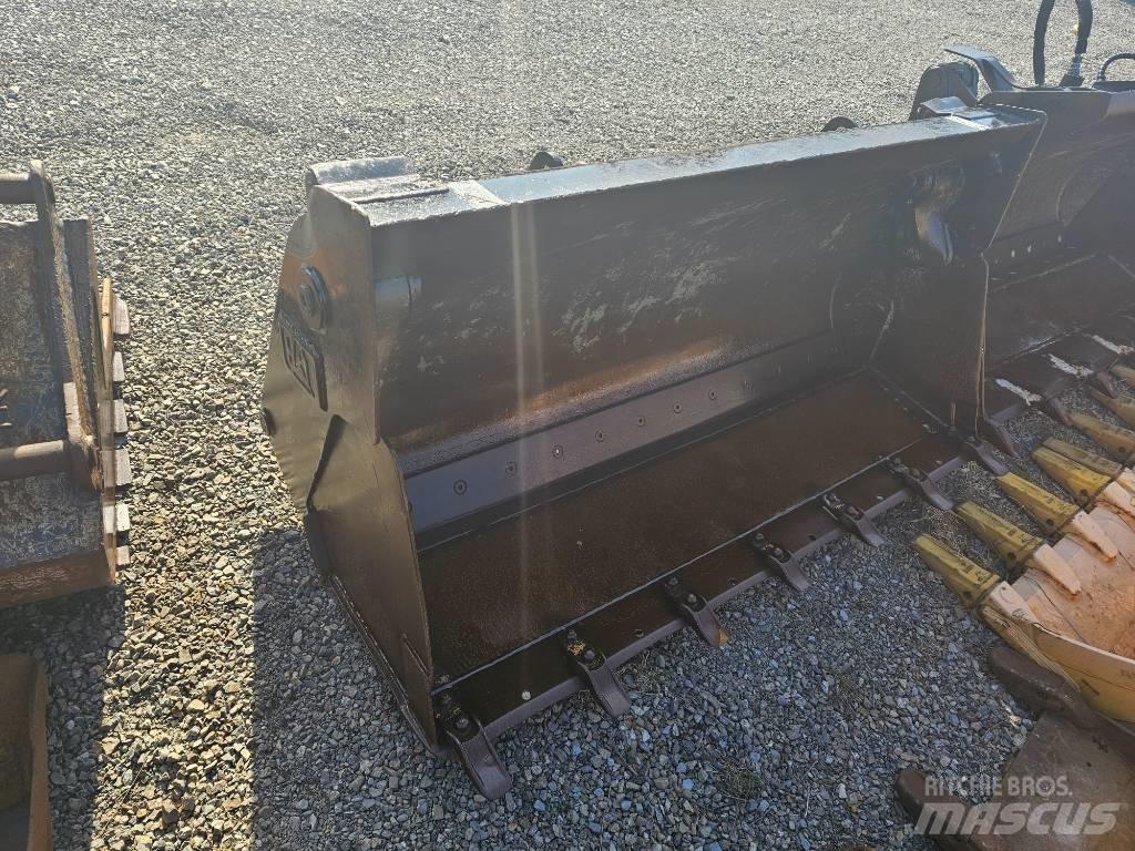 CAT 906 M Chargeuse sur pneus