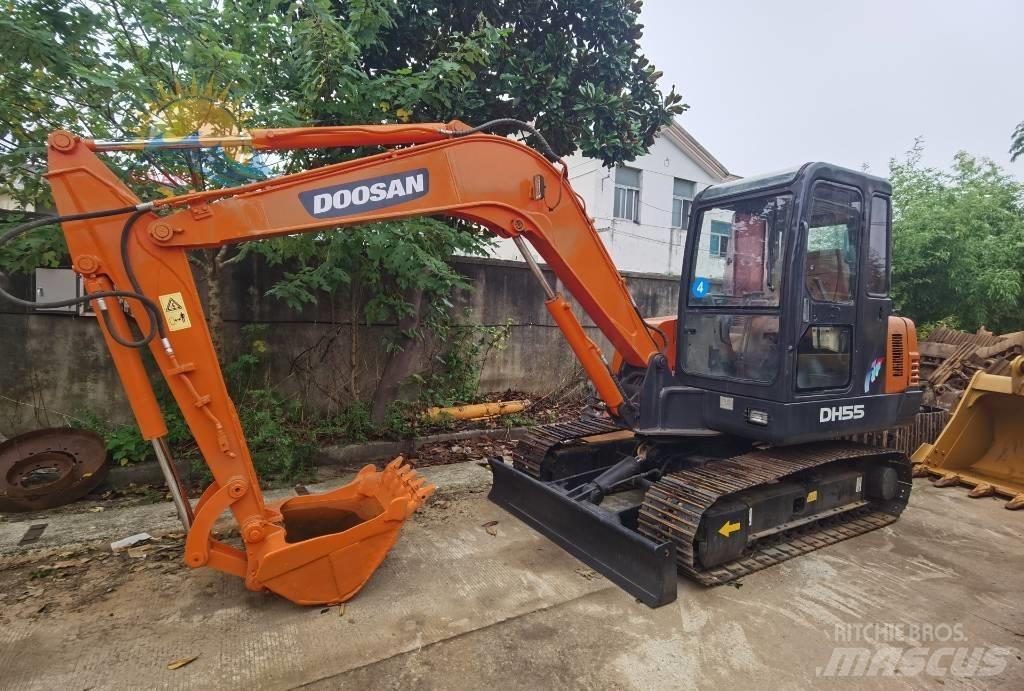 Doosan DH55 Pelle sur chenilles