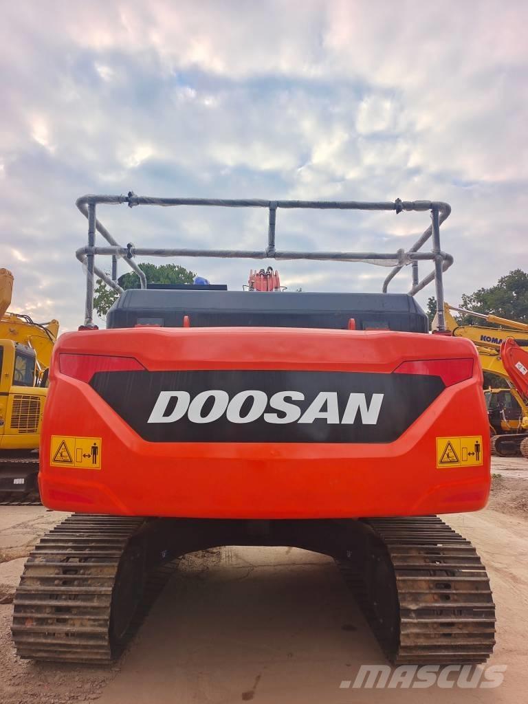 Doosan DX 225 LC-9C Pelle sur chenilles