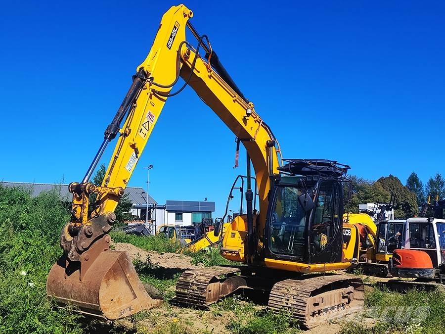 JCB JS145 LC Pelle sur chenilles