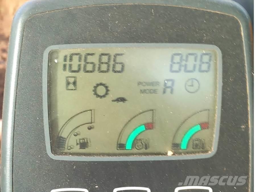 JCB JS145 LC Pelle sur chenilles