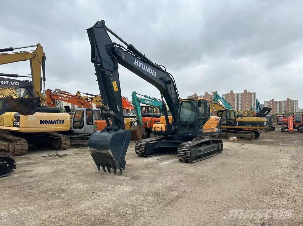 Hyundai 225 LC-9T Pelle sur chenilles