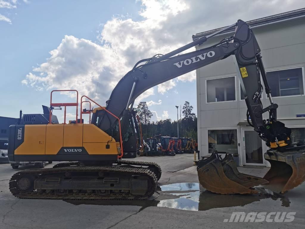 Volvo EC 220 E Pelle sur chenilles