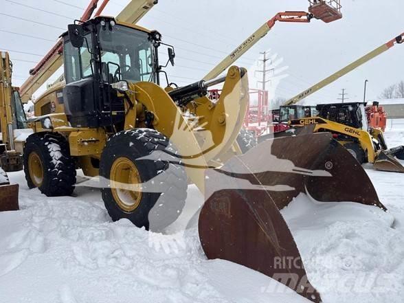 CAT 938M Chargeuse sur pneus